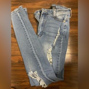 Women’s Ripped Jeans